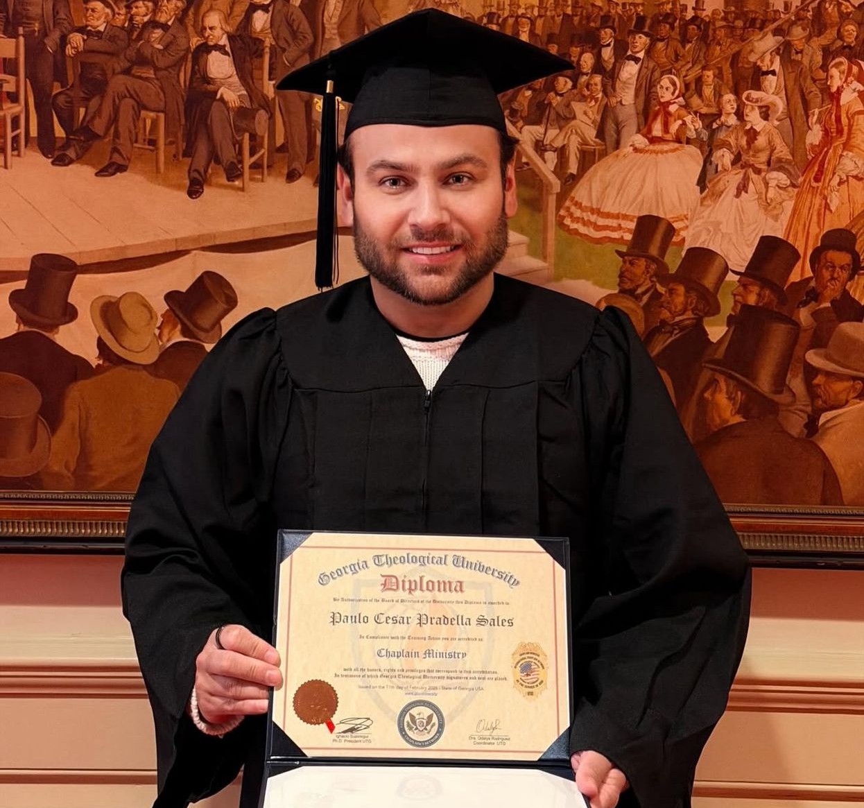 Paulo Cesar Pradella Sales recebe diploma em Teologia em cerimônia realizada nos Estados Unidos