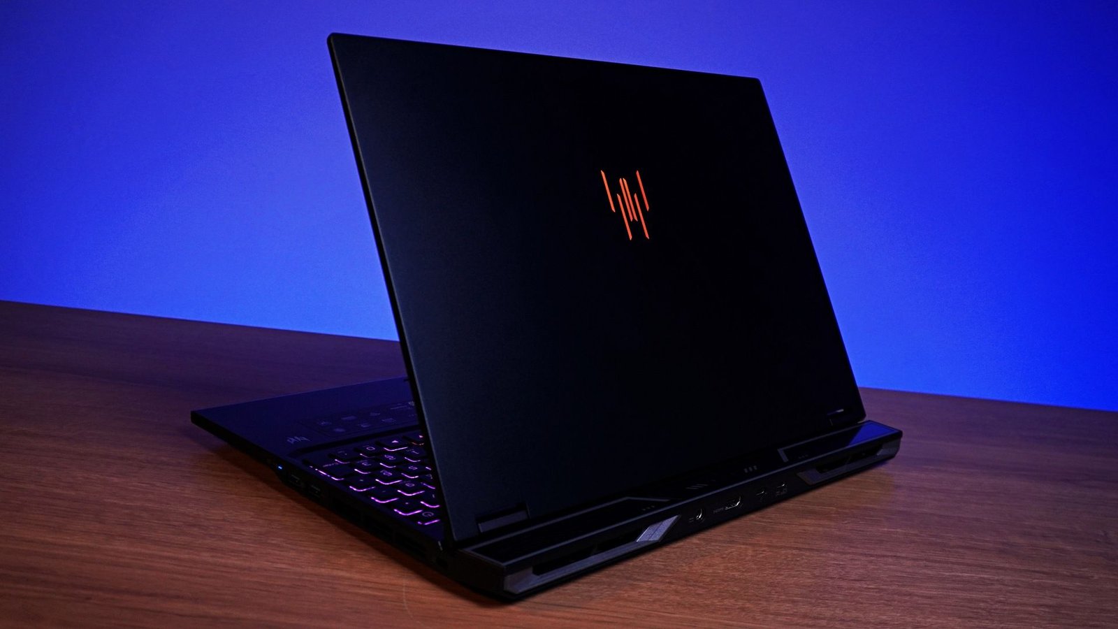 Acer Predator Helios Neo 16 AI com RTX 5070 traz boas specs, mas baixo desempenho - Review