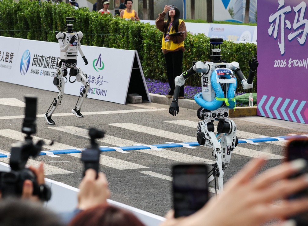 Robôs humanoides ultrapassam humanos em meia maratona de Pequim | Tecnologia
