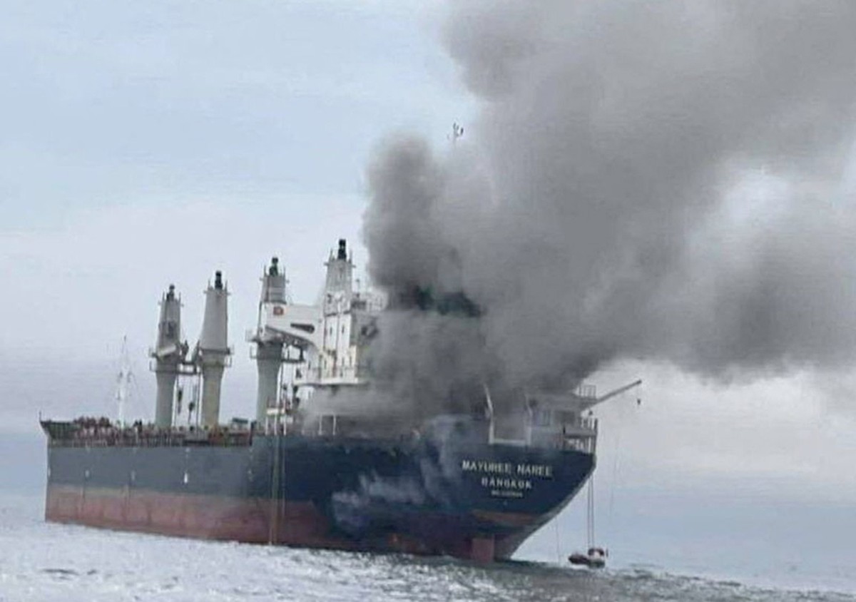 Preço do petróleo volta a superar US$ 100 por barril após Trump anunciar bloqueio de Ormuz | Finanças