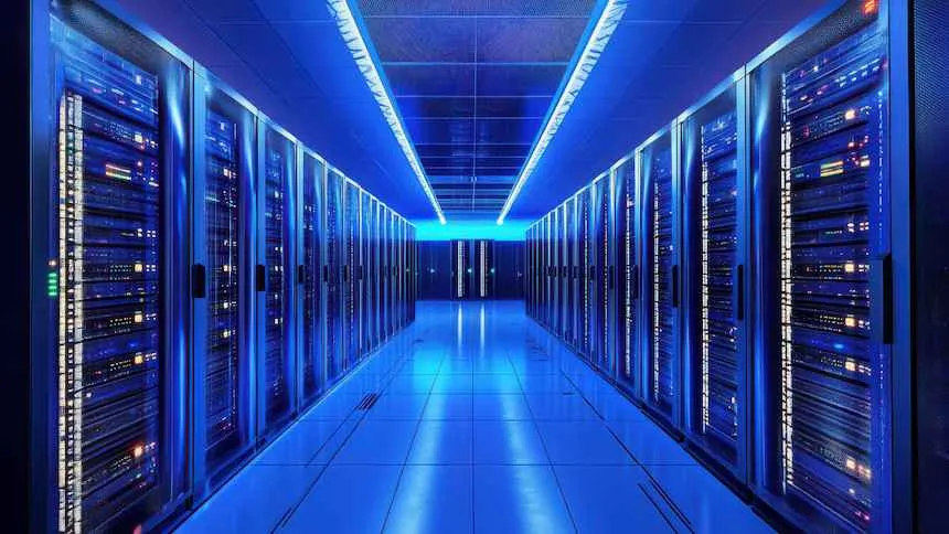 Congresso dá última cartada para “religar” projeto de isenção fiscal para data centers