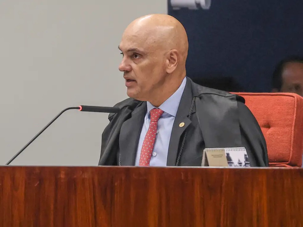Flávio Bolsonaro diz que decisão de Moraes sobre dosimetria “parece jogo combinado” | Política