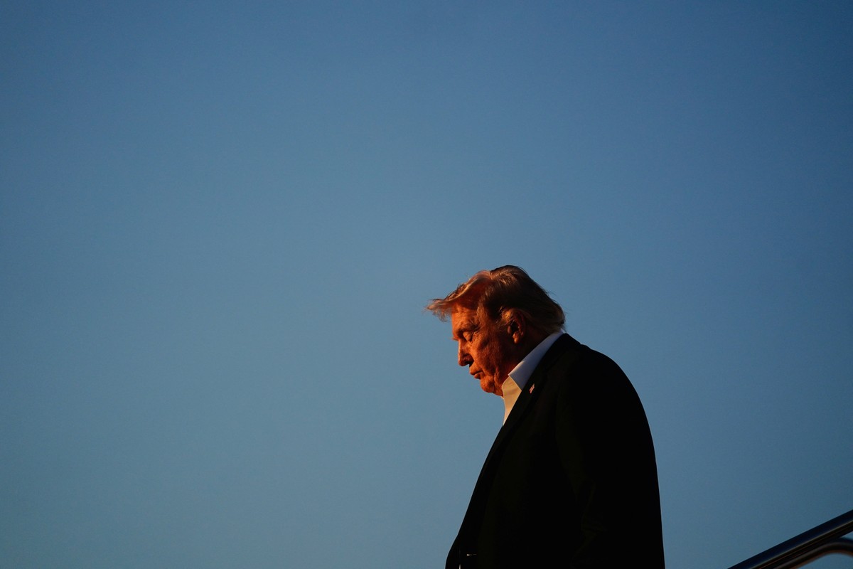 Taxa de aprovação de Trump cai a nível mais baixo, diz pesquisa WP/ABC | Mundo