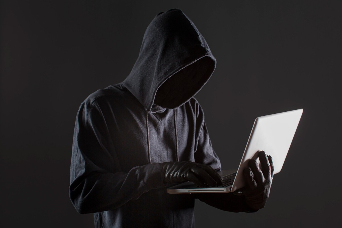 Crime organizado migra para meio digital, e assaltos a bancos despencam enquanto ataques hackers disparam | Finanças