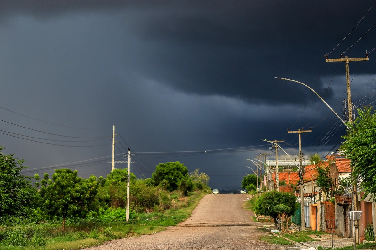 Ceará tem 33 municípios sob alerta de chuvas intensas até domingo; confira