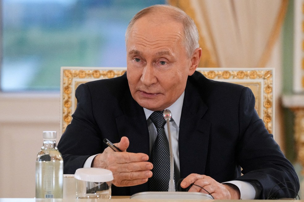 Putin reconhece escassez de combustíveis na Rússia e força-tarefa é criada para garantir abastecimento | Mundo