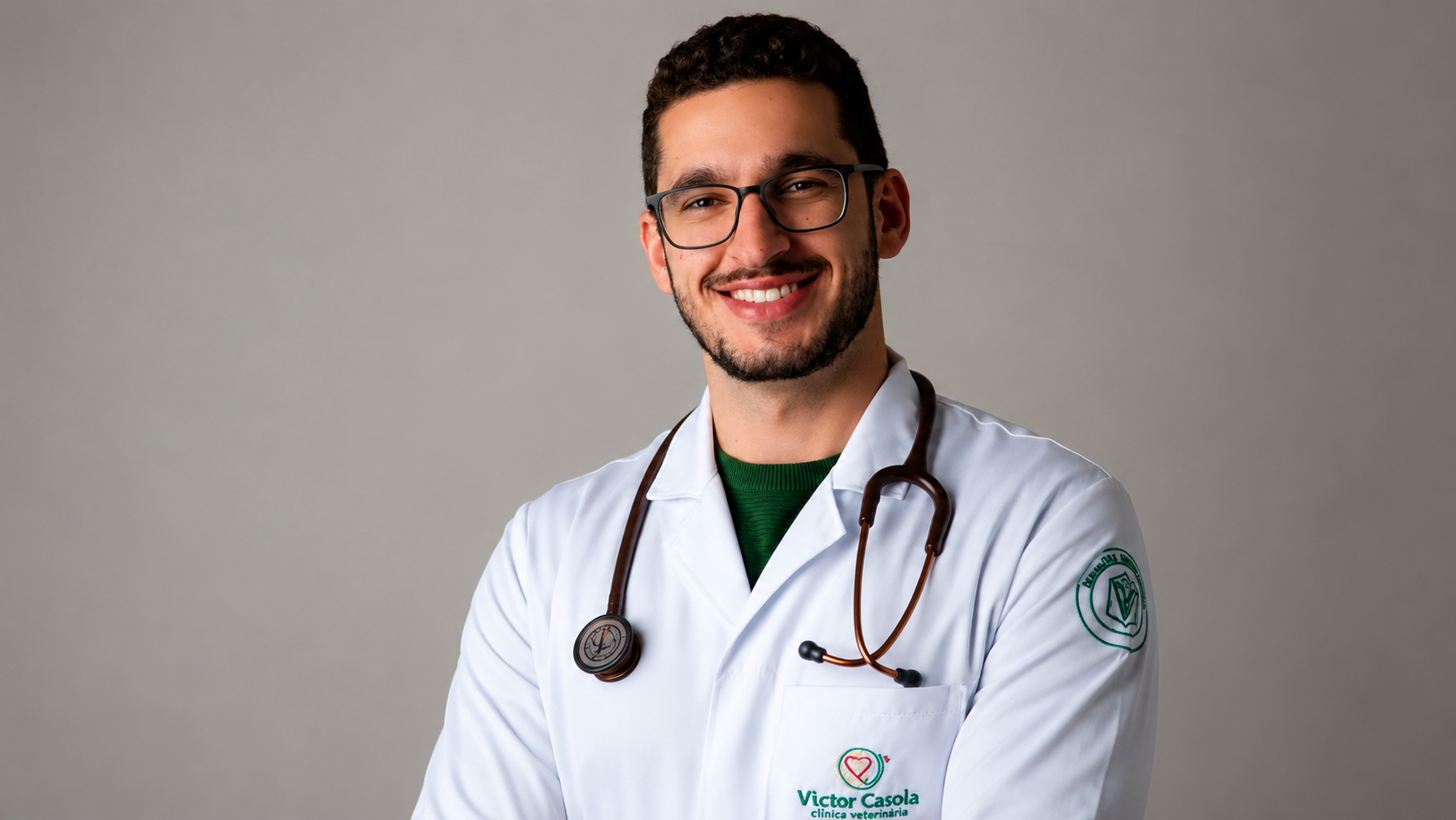 Muito além da consulta: como o médico-veterinário Victor Casola tem transformado o conceito de saúde e bem-estar animal