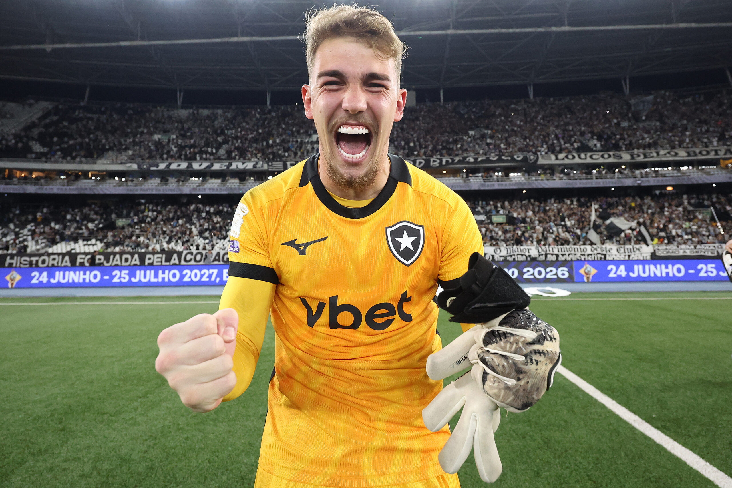 Botafogo está próximo de acertar empréstimo de goleiro para o futebol português