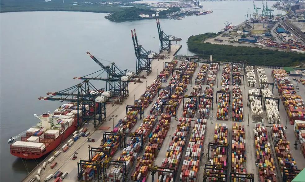 Puxado por commodities, Brasil pode bater recorde de corrente comercial em 2026 | Brasil