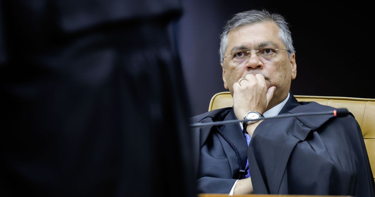 Dino manda Polícia Federal ampliar investigações sobre orçamento secreto